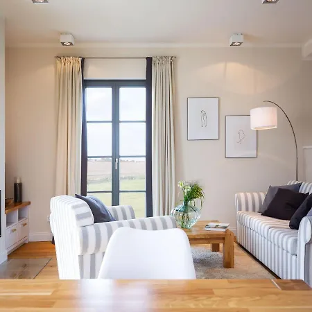 Casa vacanze Reetland Am - Premium Reetdachvilla Mit 2 Schlafzimmern, Sauna Und Kamin E04