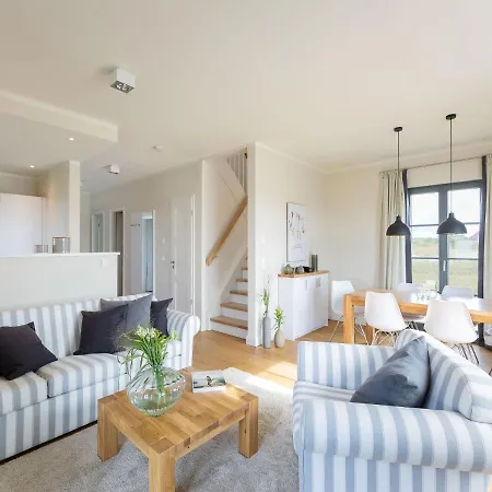 Reetland Am - Premium Reetdachvilla Mit 2 Schlafzimmern, Sauna Und Kamin E04