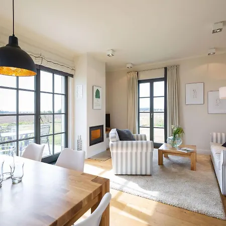 Casa vacanze Reetland Am - Premium Reetdachvilla Mit 2 Schlafzimmern, Sauna Und Kamin E04 *