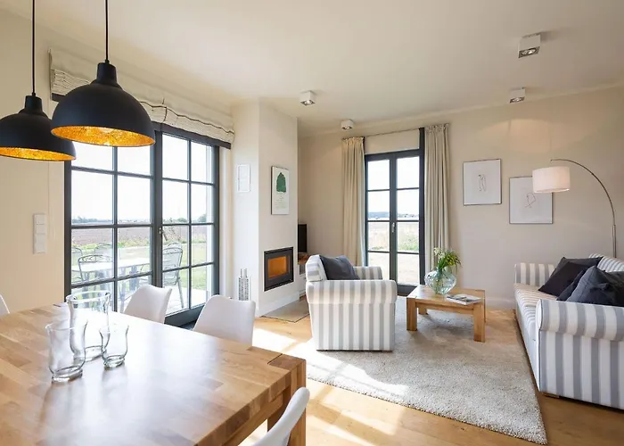 بيت للعطل Reetland Am - Premium Reetdachvilla Mit 2 Schlafzimmern, Sauna Und Kamin E04 *