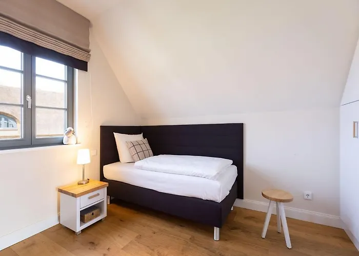 Reetland Am - Premium Reetdachvilla Mit 2 Schlafzimmern, Sauna Und Kamin E04 بيت للعطل